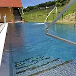 Weingut-gaestezimmer Uhl