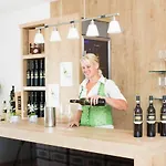 Weingut-gaestezimmer Uhl