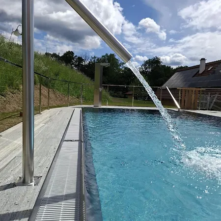 Landhuis Weingut-gaestezimmer Uhl *